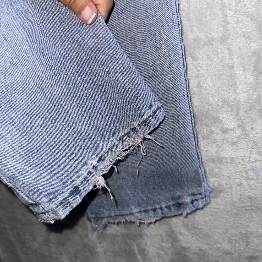 VTG Levis SilverTab Jeans Women 9/10 LightWash Straight USA 90s 26x29 Distressed - Picture 7 of 16